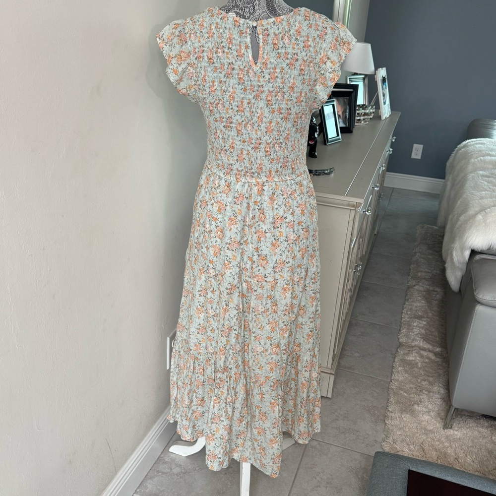 Floral Cream Midi Dress - Picture 5 of 12